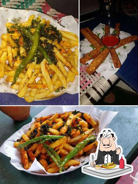 At Kapoor's Cafe you can enjoy French-fried potatoes