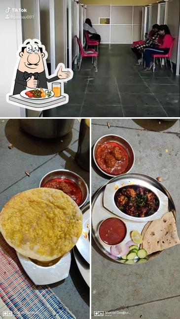 The photo of Pawar Savaji Hotel’s food and interior