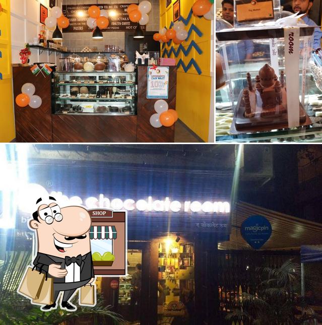 You can get some fresh air at the outside area of The Foodie Hub