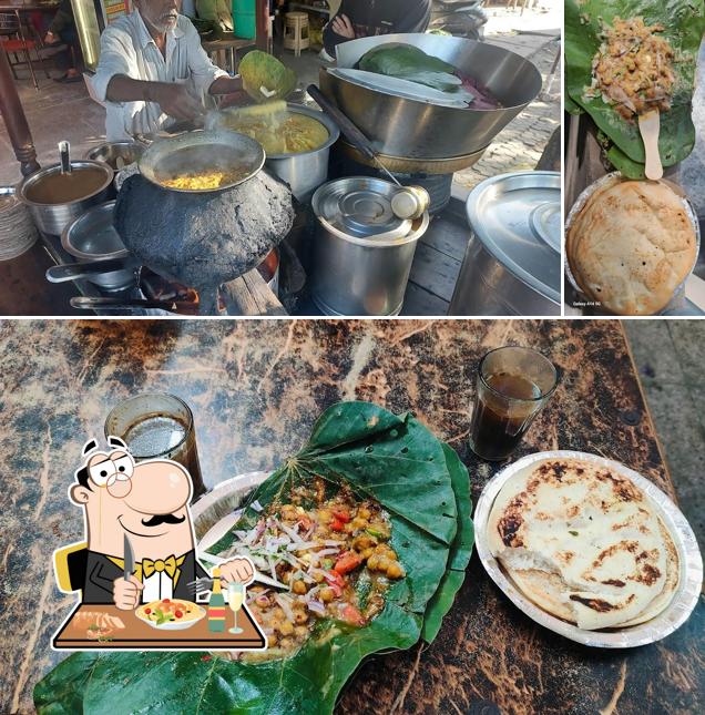 Food at Mangeram chole kulche