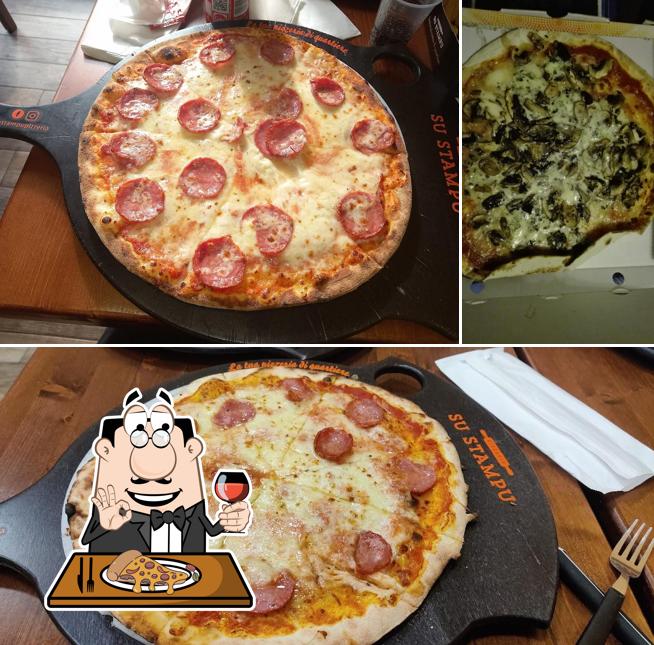 Ordina una pizza a Su Stampu Pizzeria La Pineta