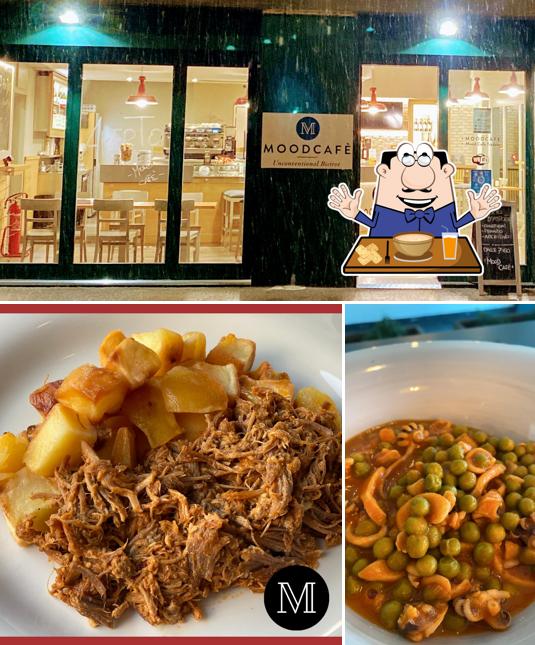 La cibo e interni del ristorante