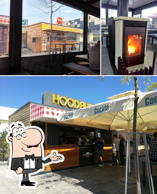 Questa è la immagine che raffigura la interni e cibo di Hood Burger BTC
