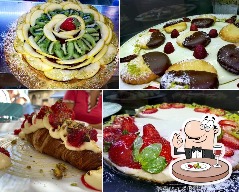 Platti al Caffetteria Del Parnaso