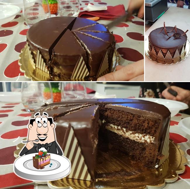 Torta al cioccolato al Pasticceria Lella Servizio Catering & Cake Design