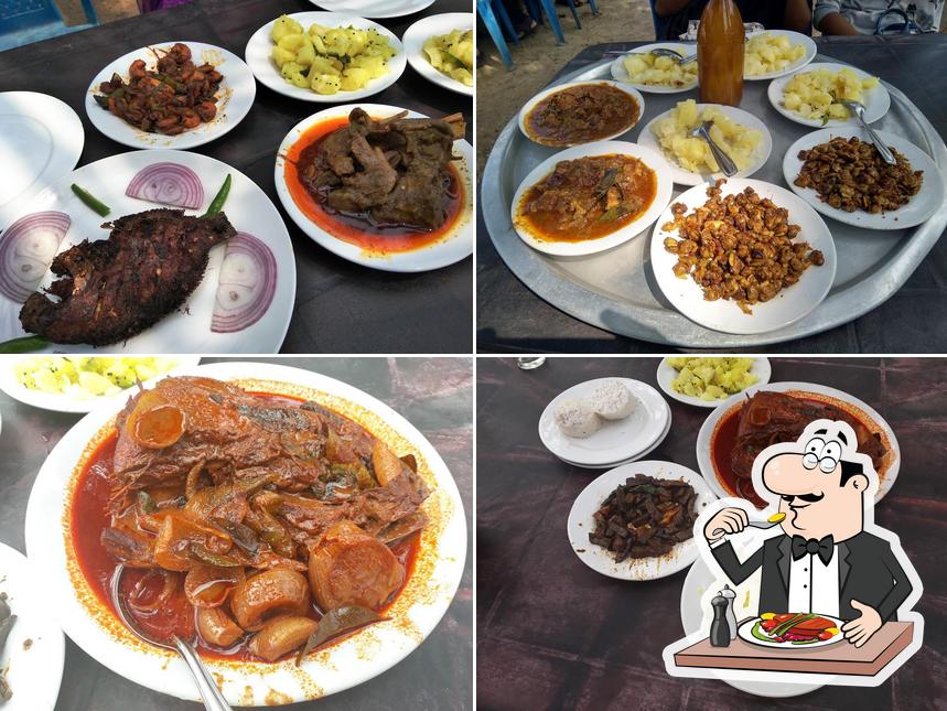Food at Nettoor Toddy Shop
