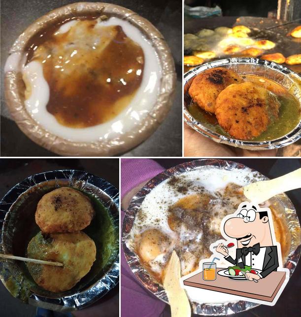 Meals at Natraj Dahi Bhalla