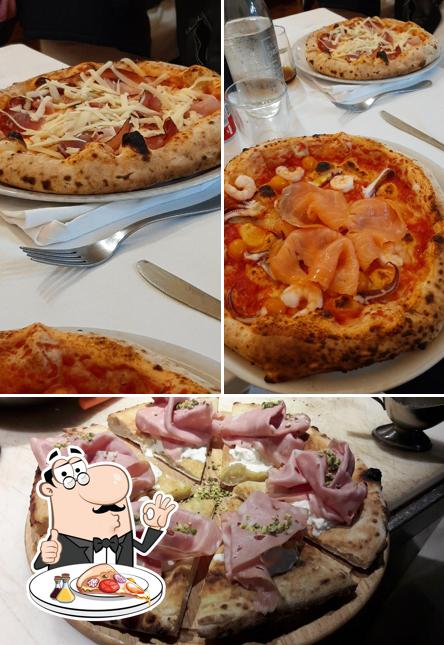 Ordina una pizza a Ristorante Pizzeria Vittorio Emanuele
