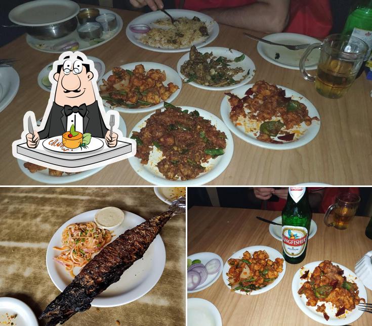 Food at GURUJEE BAR & RESTAURANT
