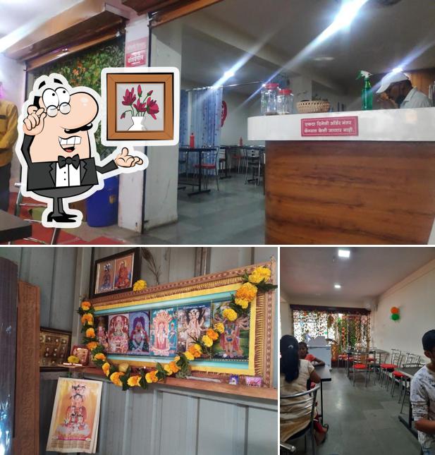The interior of Jogeshwari Misal