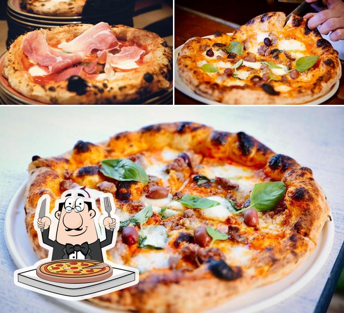 Ordina una pizza a ’a Puteca