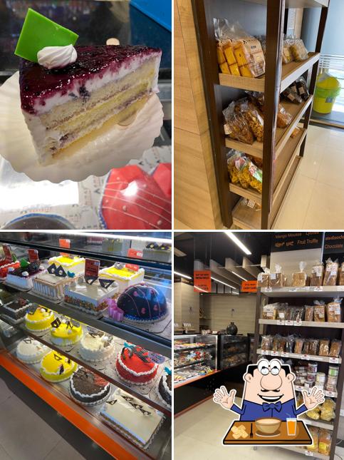 Meals at AMMAS PASTRIES