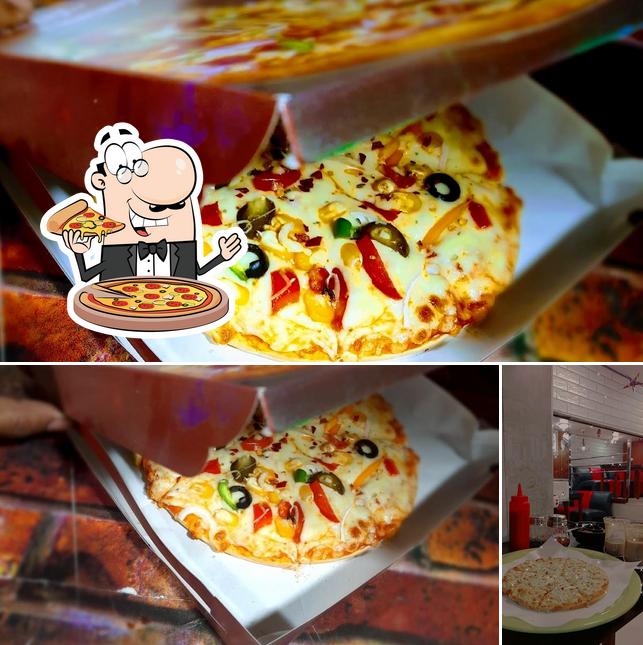 Try out pizza at Cafe Te Amo