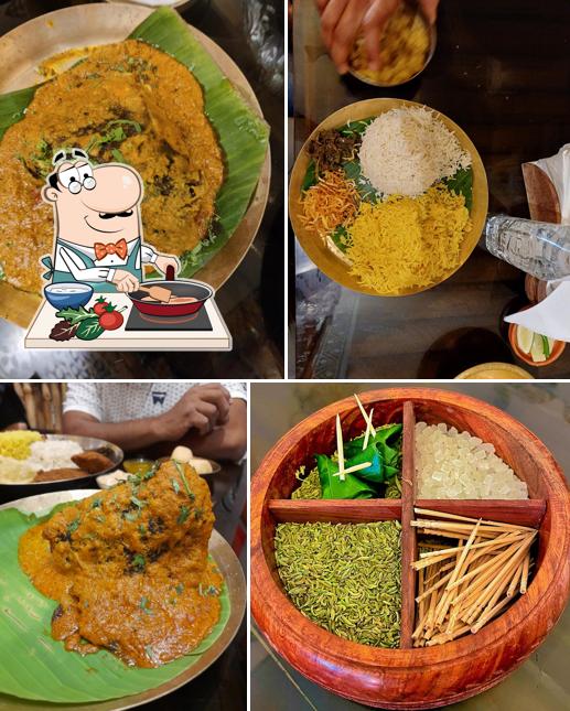 Chicken curry at BHOOTER RAJA DILO BOR KALYANI