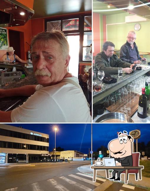 Dai un'occhiata agli interni di Cafe bar Sir Oliver