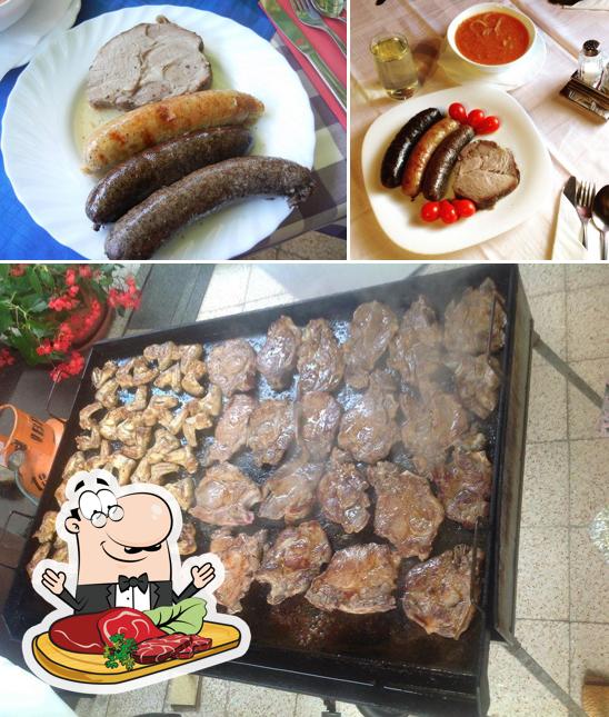 Prenditi i piatti di carne a Gostilna Baranja, Metka Legen Baranja S.P