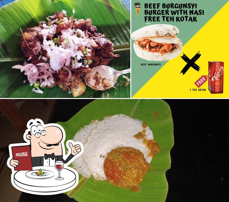Food at K R S Tea Shop(Hotel Neduvannoor) ഒരു നാടൻ ഭക്ഷണശാല