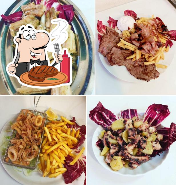 C'è un'ampia varietà di pasti per gli amanti della carne C'è un'ampia varietà di pasti per gli amanti della carne