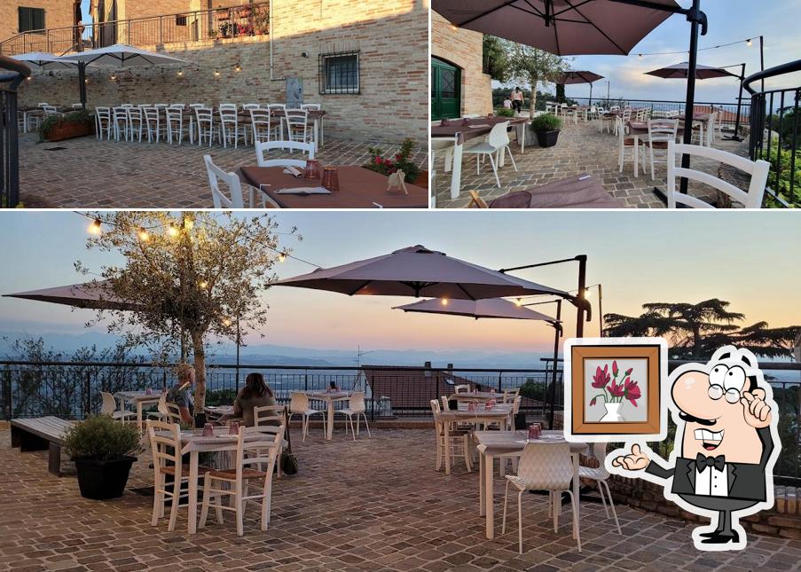 Siediti a un tavolo di Trattoria a Silvia