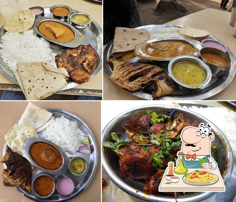 Meals at Patil Khanaval