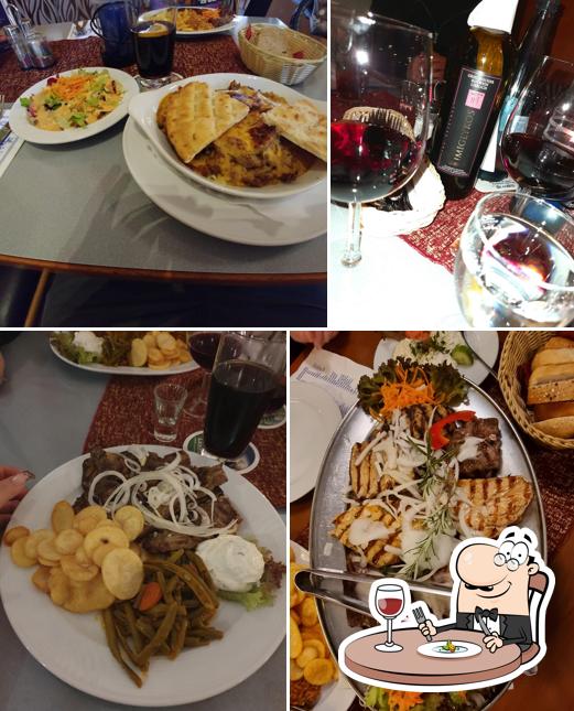 Plats à Restaurant Axion-Delphi