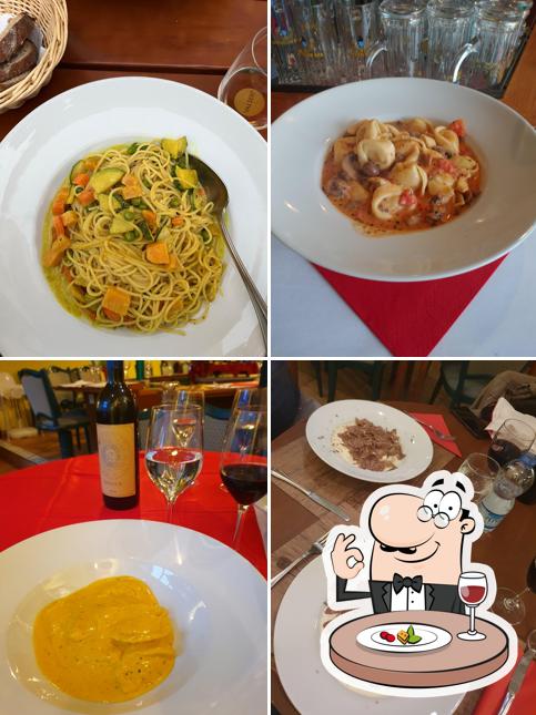 Spaghetti al Marco's Pasta Bar