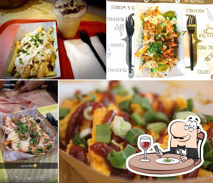 Food at Let's Meet Cafe
