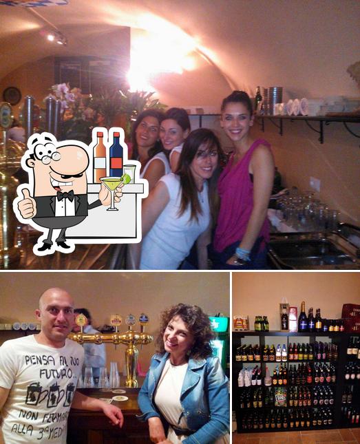 La foto della bancone da bar e bevanda di Birreria My-Ale