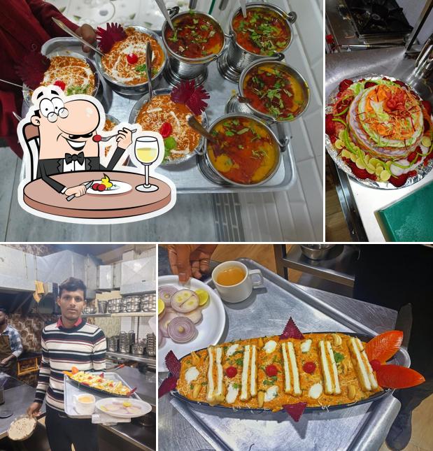 Meals at Shree Pushpanjali Palace