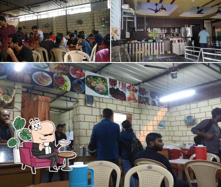 Check out how Jose Mess - S.G Palya looks inside