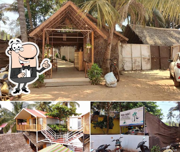 The exterior of ducknChill-Agonda