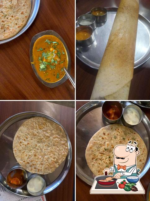 Chicken curry at Khana Peena