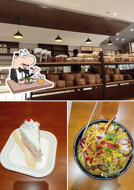 Food at Sri Thindal Cafe - EVN Road