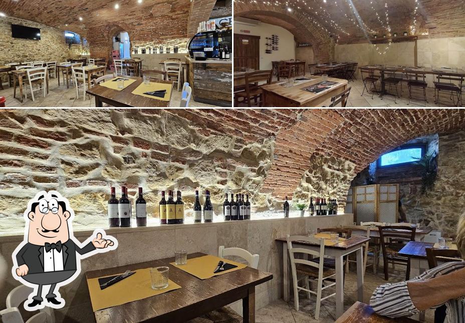 Dai un'occhiata agli interni di BBQ Chianina station Montepulciano