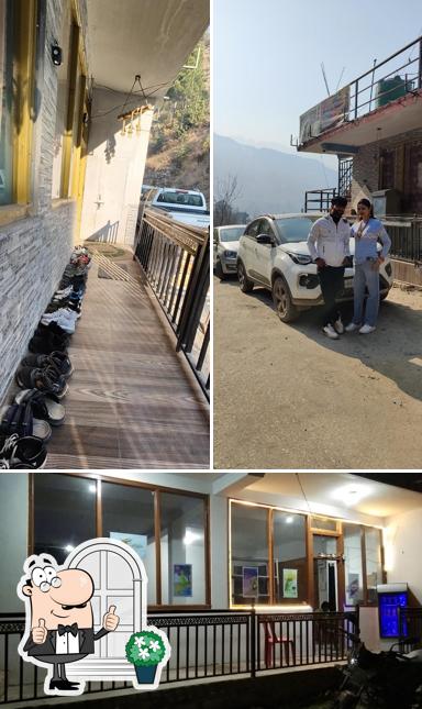 Check out how crocodile cafe looks outside