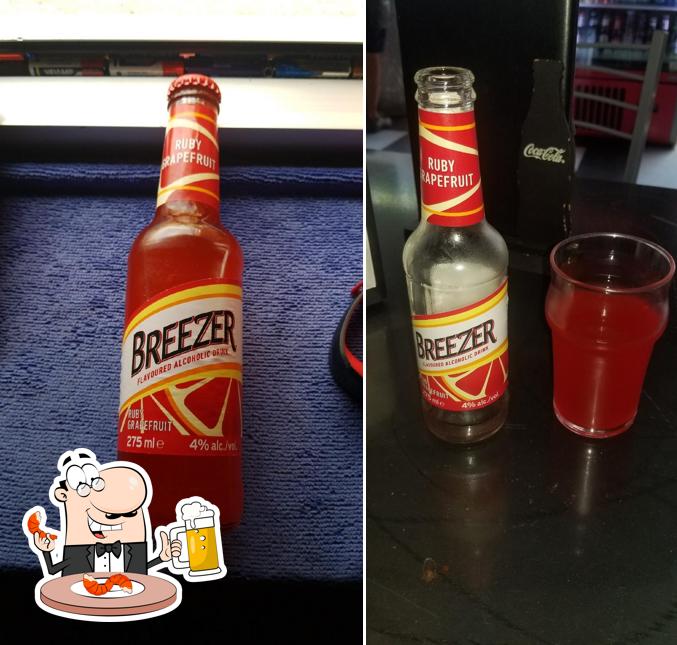 Puoi goderti un rinfrescante bicchiere di birra chiara o scura