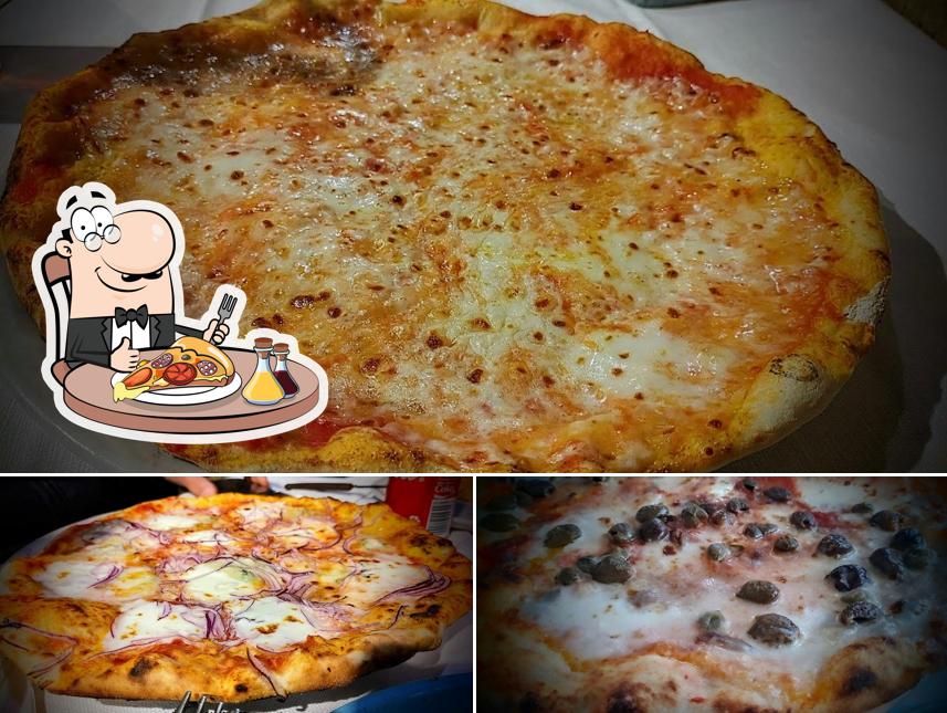 Scegli tra le molte varianti di pizza