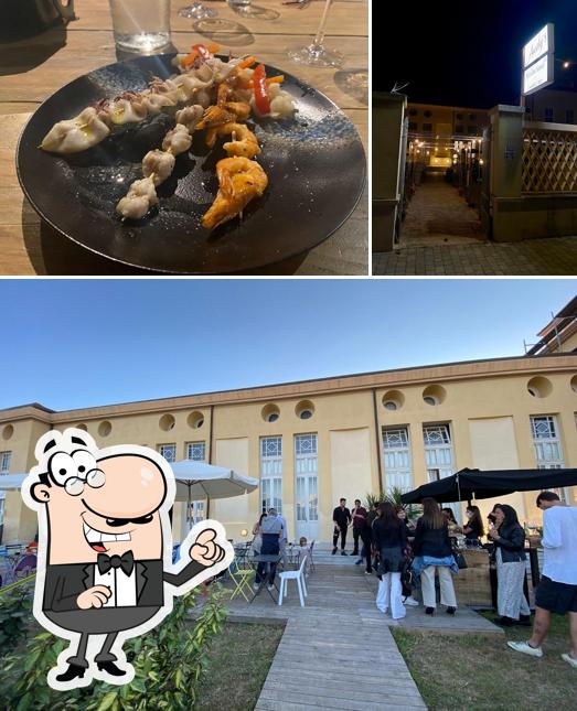 La esterno e cibo del ristorante