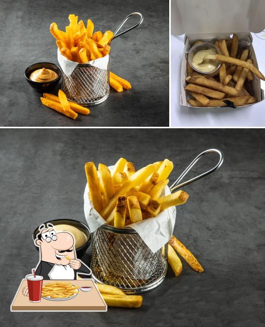 GOOD FLIPPIN' BURGERS