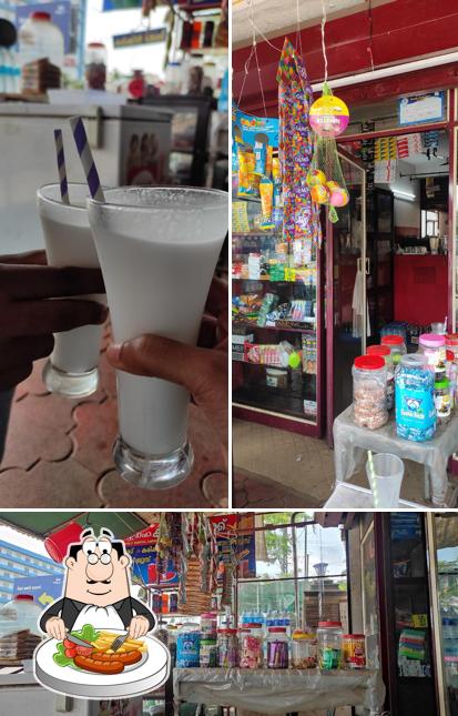 Food at Karukutty Karikin Juice/ Falooda Park