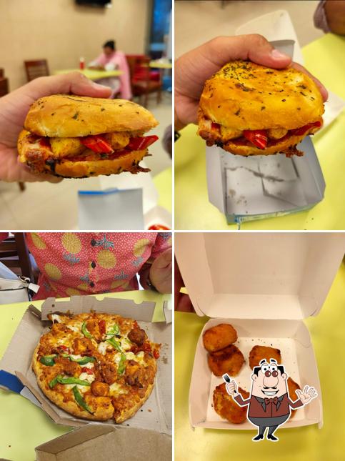 Meals at Domino's Pizza Civil Lines, Bathinda