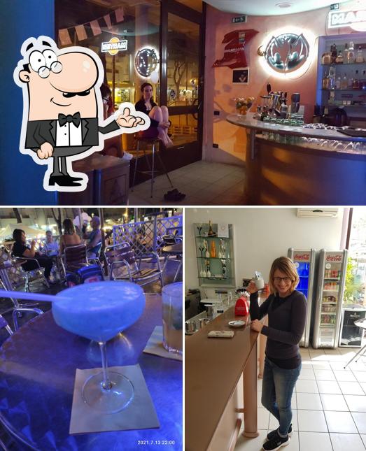 Dai un'occhiata agli interni di Bar Caffè Noir 97h