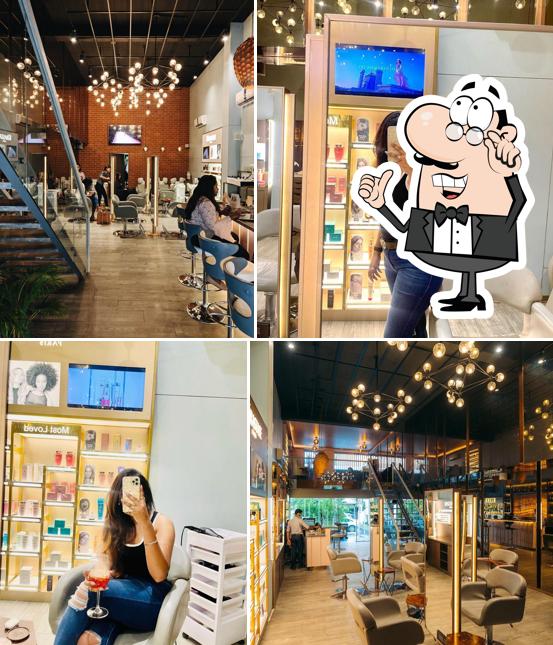 The interior of Blown - Salon - Vittal Mallya Road