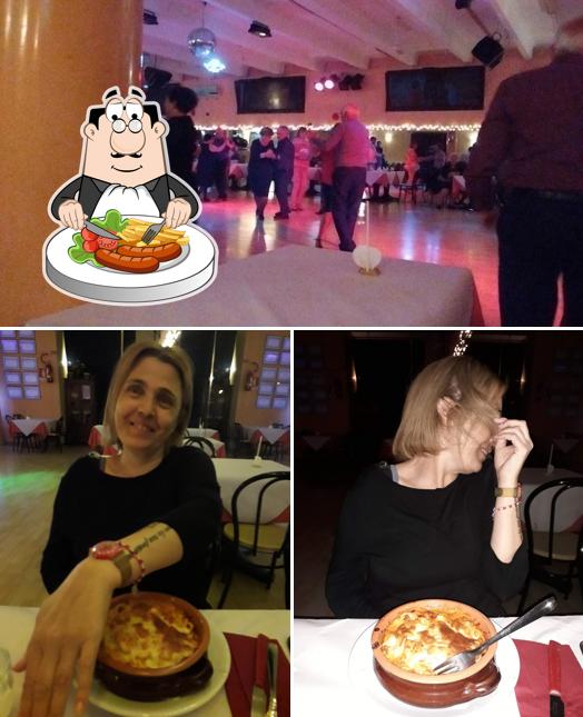 DANCING DAYS si caratterizza per la cibo e interni