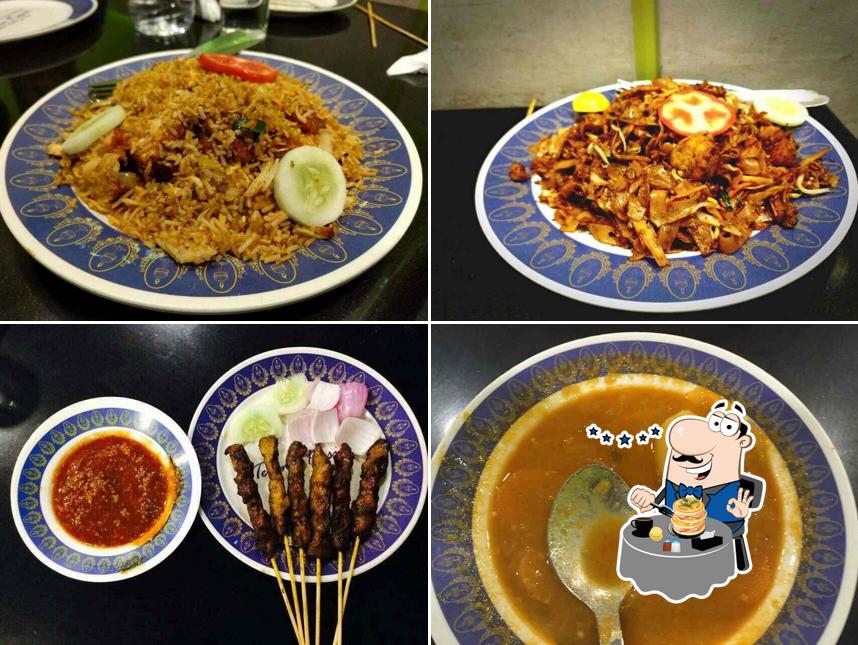 Food at Nasi Kandar Pelita Halal Malaysian Cuisine