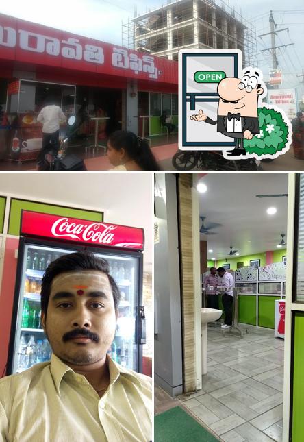 Check out how Amaravathi Tiffins looks outside