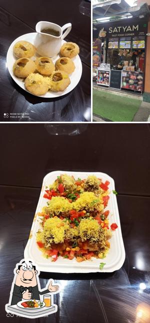 Meals at Satyam fast food center