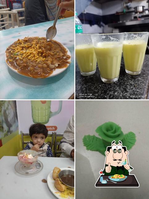 Food at Snow Collection