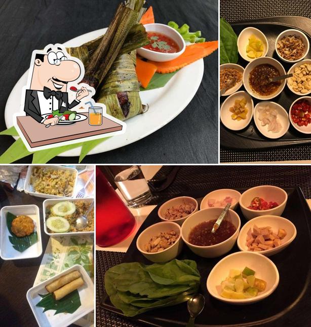 Food at Thai Food House