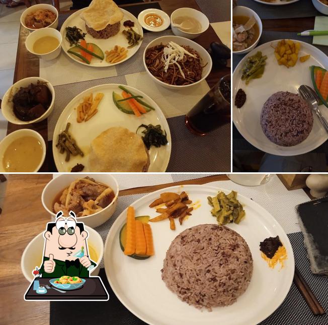 Food at YONG'S KITCHEN